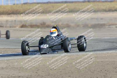 media/Nov-19-2022-CalClub SCCA (Sat) [[baae7b5f0c]]/Group 1/Race (Outside Grapevine)/